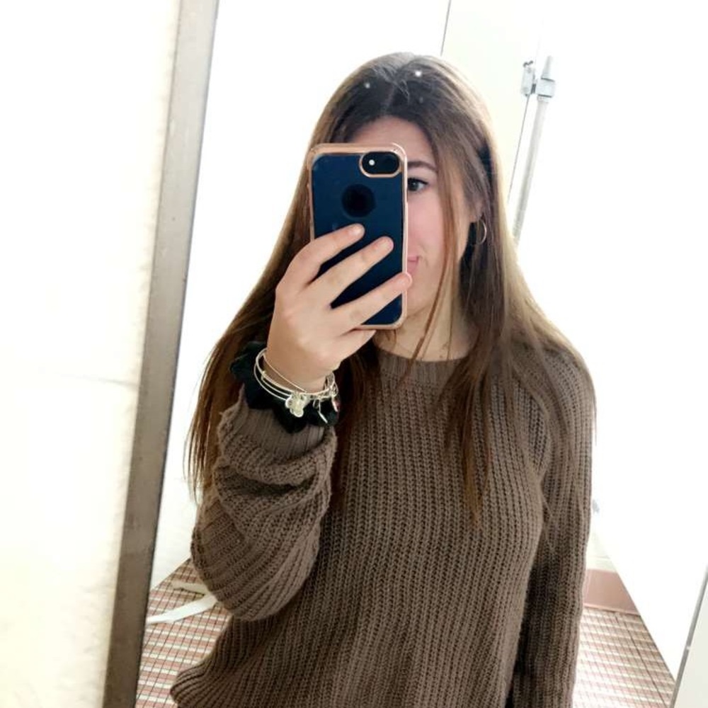 Meet your Posher, Emma